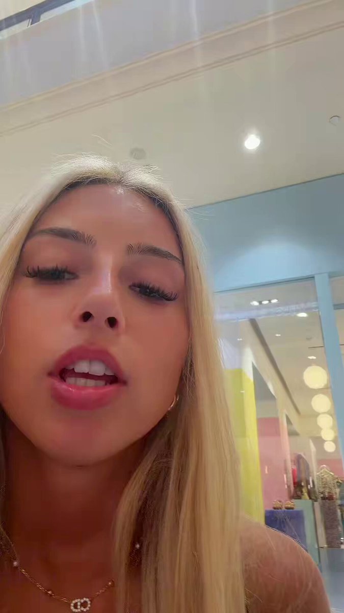American is at the mall and orders 2 chocolate strawberry cups These little cups were $60…… “Guys, you wanna know how much I paid for this and that? $60” One chocolate bar from this same place at the mall is $29.99. Two XL chocolate bars are $79.99. We need to normalize not paying these outrageous prices for items that are very clearly not worth the money This is outrageous