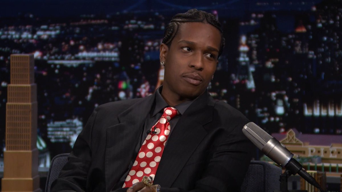 .LORD FLACKO JODYE II paid rent for every tenant in his grandmother’s building in Harlem 🥹 #FallonFlashback