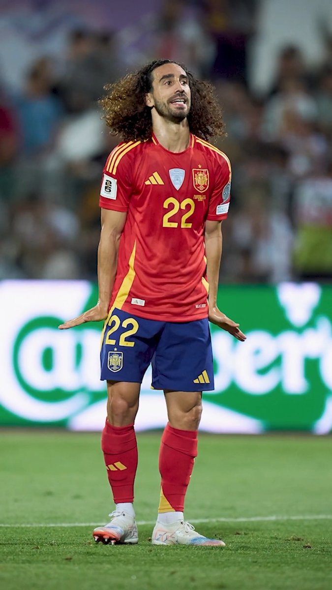 🐧 Siempre es buen momento para recordar el primer gol de Marc Cucurella con la Selección Española Masculina de Fútbol. #VamosEspaña