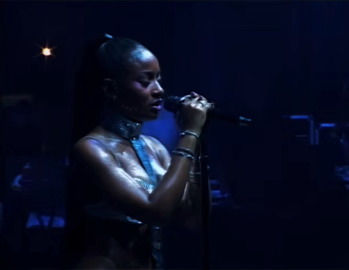 AYRA STARR SINGING HEAVEN BABY LIVE. SHE SOUNDS AMAZING.