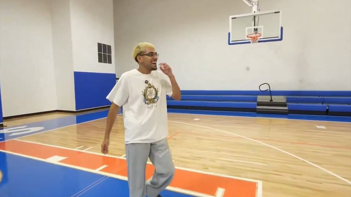 😅🏀 Delonte West destroyed N3on in a 1v1 game without even having to dribble.