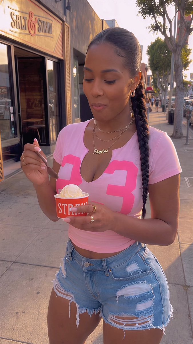 I’m pretty sure that’s not what he said 🤦🏾♀️😅🍨 #Skits #IceCream