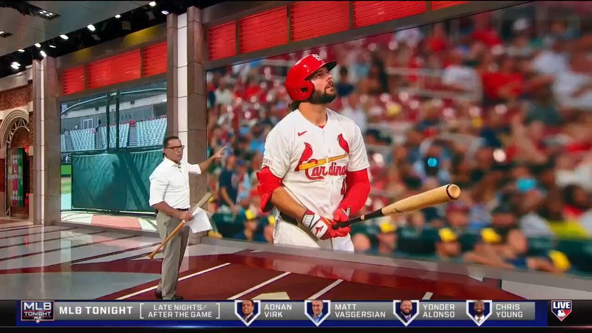 Alec Burleson's 96 RBIs trails only Sal Stewart across Major League Baseball! 💪 DeRo takes a deep dive into the St. Louis Cardinals slugger's standout season and how he uses his strengths to his advantage at the dish.