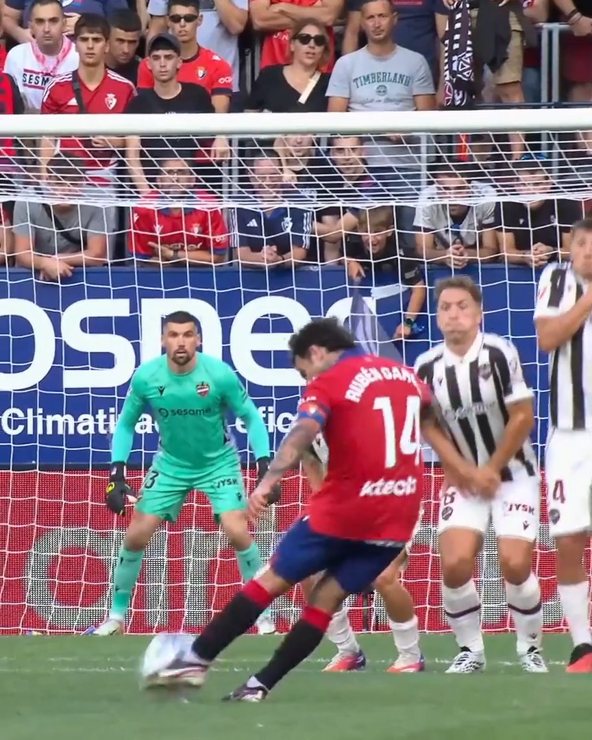 🎯 ¡Mucho peligro C. A. OSASUNA a balón parado en el OsasunaLevanteUD! LALIGAHighlights | VUELVELALIGA | Rubén García