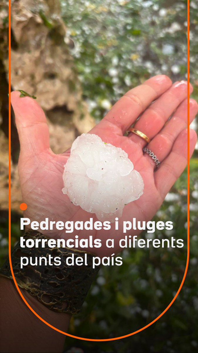 Pedra, ventades i carrers negats d'aigua. És la imatge que ha deixat el front de tempestes intenses en diferents punts del país. L'episodi ha afectat sobretot el Camp de Tarragona, Ponent i el Pirineu. Protecció Civil demana extremar les precaucions