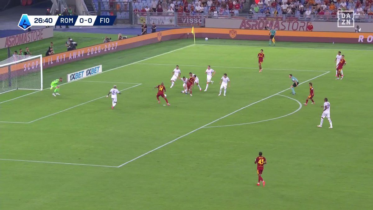 😳⚽️ MDRRRRRRR… L’ENCHAÎNEMENT DE DONYELL MALEN 🇳🇱 !?!?!? Il démarre EN PLEINE CONFIANCE sa saison avec l’AS Roma. Et quel service de Paulo Dybala 🇦🇷. 🤩 🎥 DAZN France