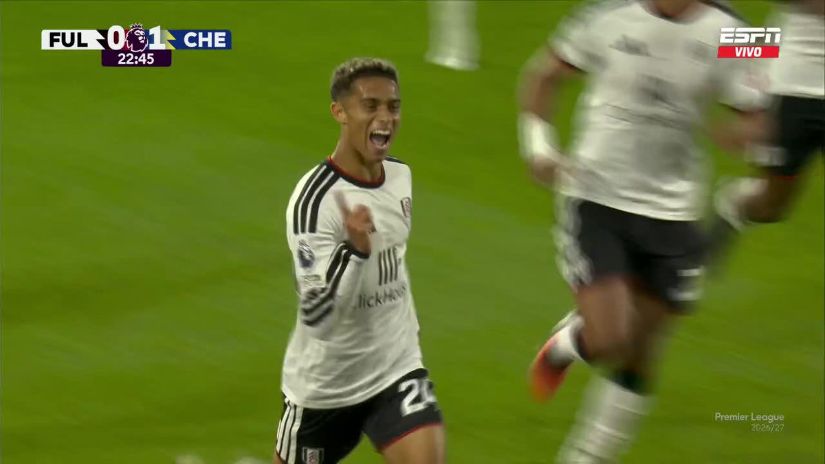 ¿TIENE RESPONSABILIDAD ROBERT SÁNCHEZ? King remató al primer palo y puso el 1-1 del Fulham de Arbeloa contra el Chelsea de Xabi Alonso en la #PREMIERxESPN. 📺 Mirá la #PremierLeague por #DisneyPlus Plan Premium