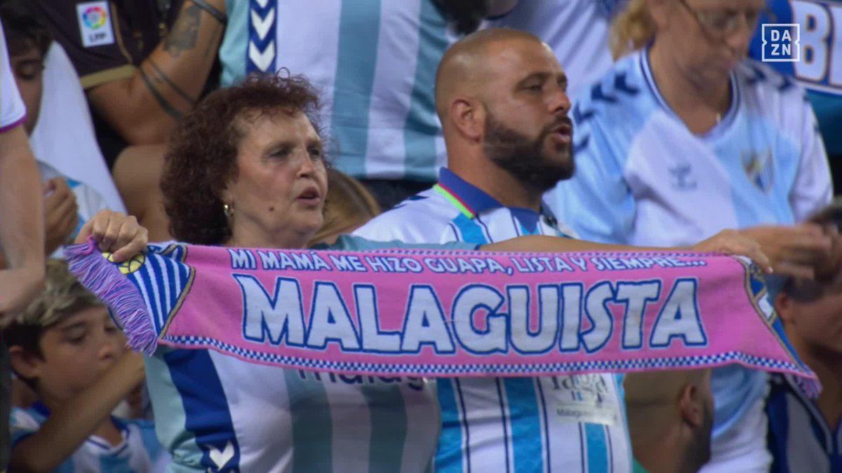 𝑳𝘼 𝙍𝑶𝙎𝑨𝙇𝑬𝘿𝑨, CUANTO TE ECHÁBAMOS DE MENOS ⚪🔵 3019 días después, el Málaga CF vuelve a Primera División con un AMBIENTE QUE PONE LOS PELOS DE PUNTA 🥹 #LALIGAenDAZN ⚽