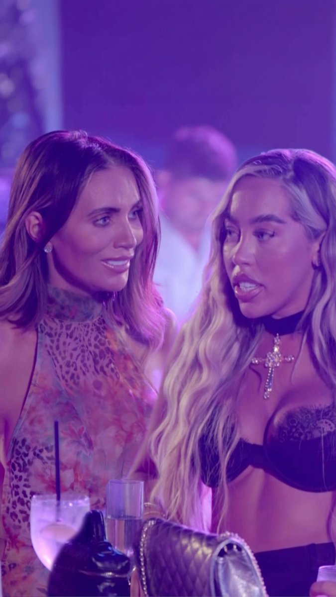 this is very expensive hair, no one wants frazzled hair ๐ญ #TOWIE