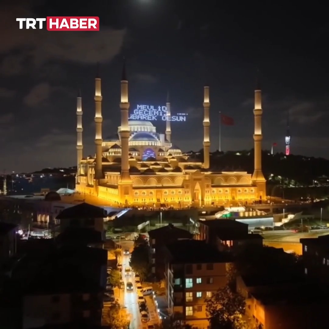 Mevlid Kandili, yurdun dört bir yanında dualarla idrak edildi.