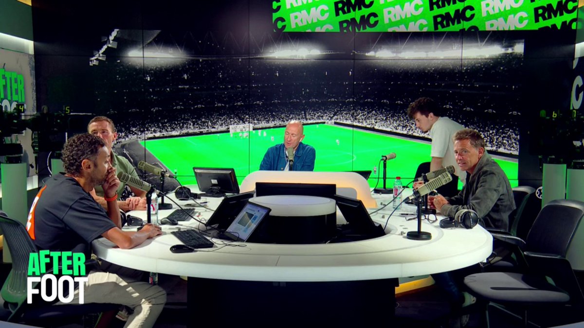 🗣️"Ferran Torres, ce n'est pas la même histoire ! La compo' contre Lille va être un évènement !" Daniel Riolo estime que Ferran Torres peut bousculer la hiérarchie au PSG.