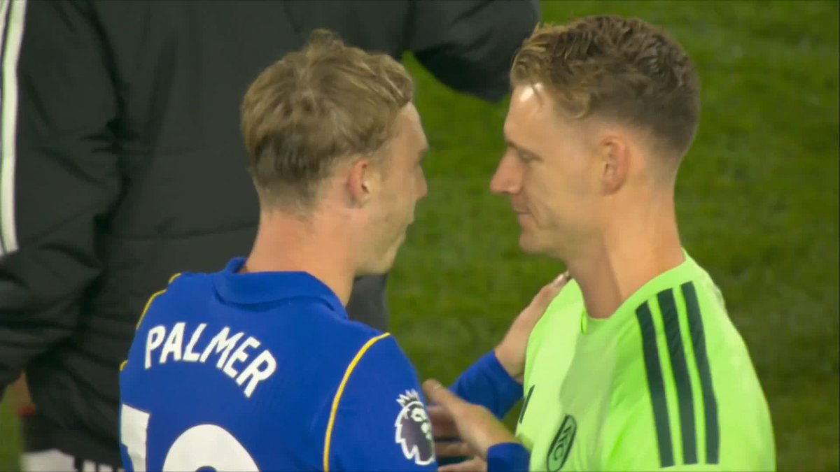"Cole Palmer, sensational." "Rogers, Palmer and Pedro, that's as good as anything." Gary Neville and Jamie Carragher on Chelsea's front three 👏