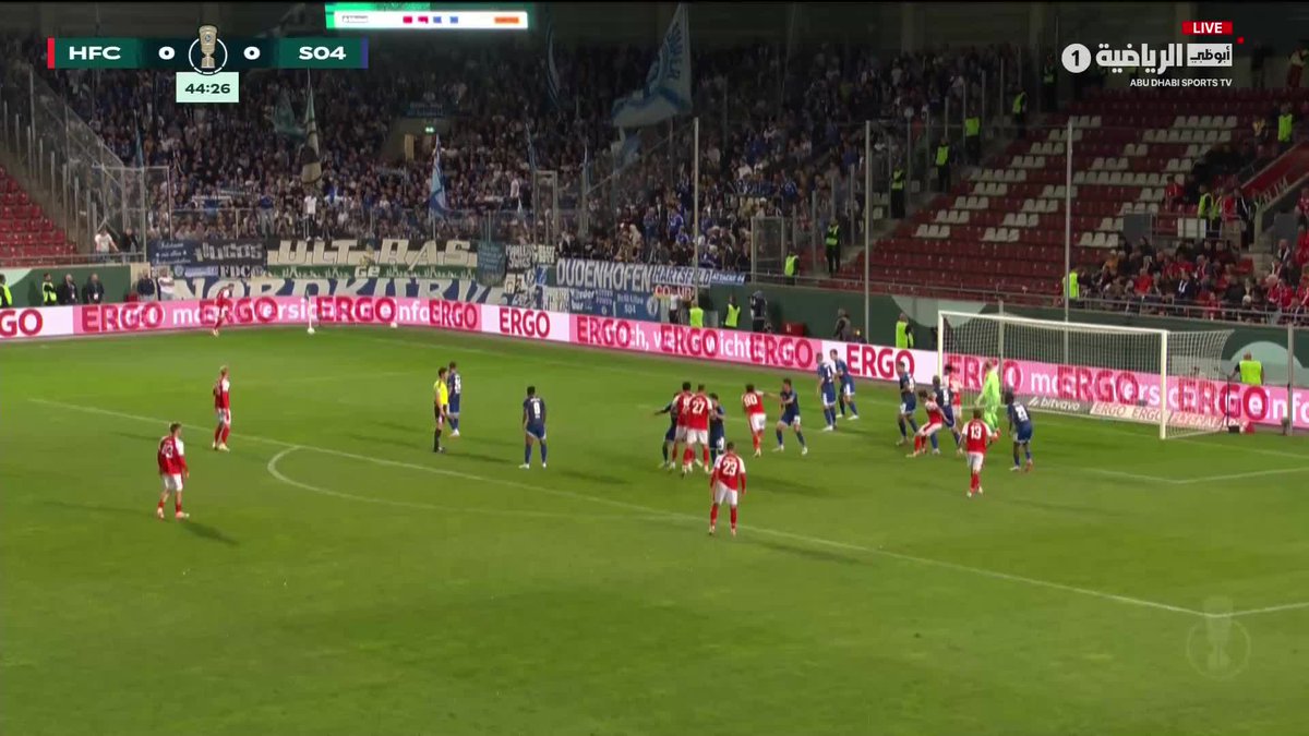 شالكه يعبر إلى الدور الثاني من كأس ألمانيا بعد فوزه الكبير على هاليشر بنتيجة (5-2) #كأس_ألمانيا 🇩🇪🏆