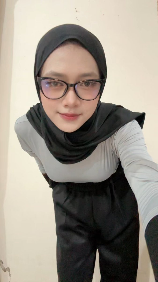 Jogging timee, #cder #cderjilbab #cderindo #crossdresser #crossdresserhijab #femboy