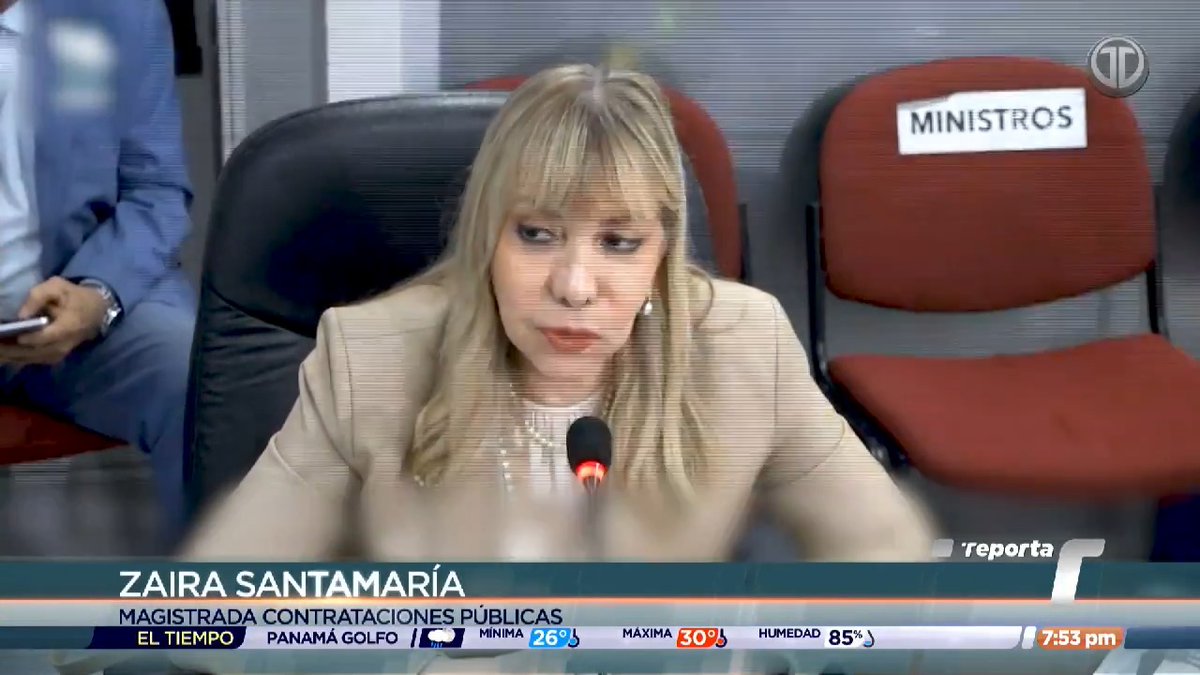 La magistrada presidenta del Tribunal de Contrataciones Públicas, Zaira Santamaría, fue cuestionada en la Comisión de Presupuesto de la Asamblea Nacional por el nombramiento de su hija como asesora legal en la Dirección General de Contrataciones Públicas, y señaló que antes de su nombramiento realizó las consultas y consideró que no existe conflicto de interés.