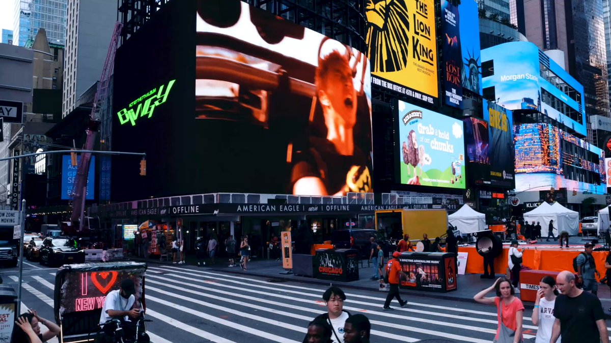 Here We Are, #NEWYORK ! Blingy is finally out now everywhere EVERYTHING, ALL AT ONCE, NEO #NCT127 #BLINGY #NCT127_BLINGY #NCT_10TH_ANNIVERSARY