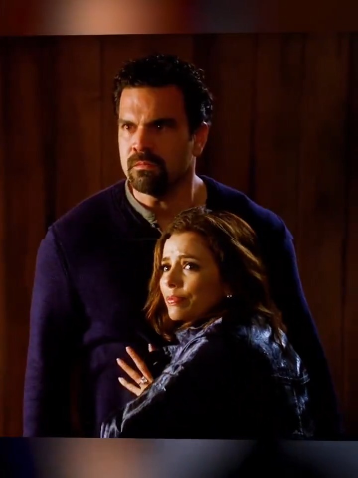 Years of secrets exploding in one room! Carlos finally finds out the truth about Mama Solis… and things get INTENSE. 😱🔥 Bree tried to cover it up, but the truth ALWAYS comes out on Wisteria Lane. 😳 Desperate Housewives 🍿