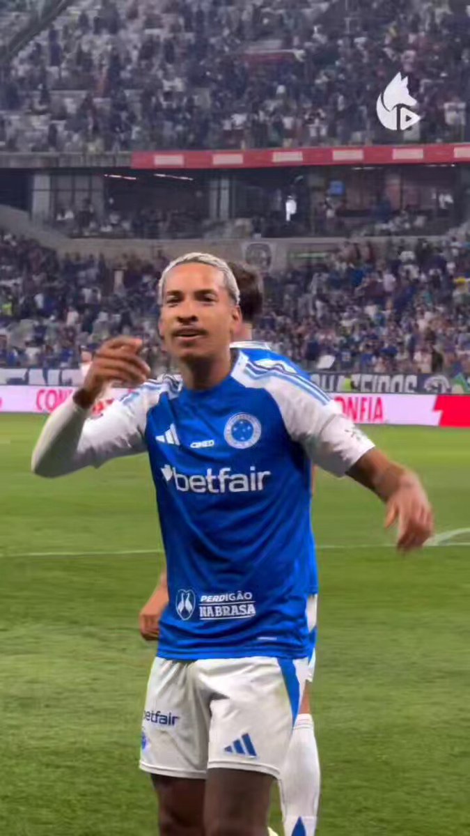 Que volume gostoso do meia Matheus Pereira. 👏🏻👏🏻👏🏻💙💙💙 #Futebol #Soccer #Football #Gostoso #Meia #Cruzeiro #MatheusPereiraFV #Bulge