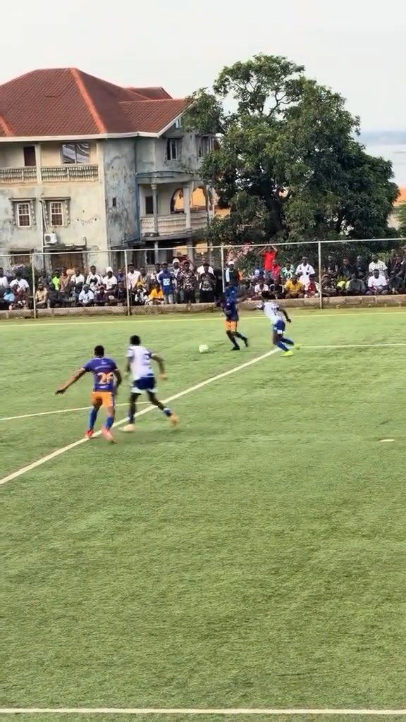 Football lovers, is this a goal or offside?