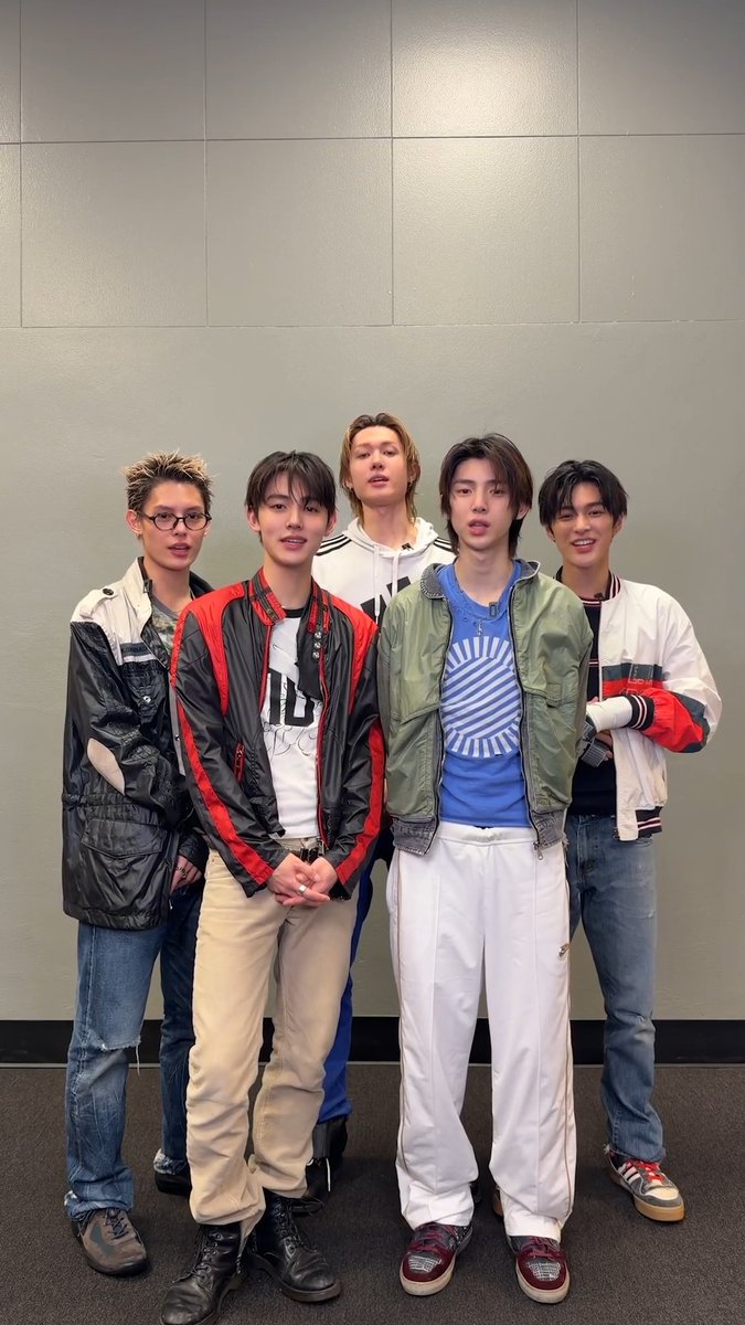 ◤New Release◢ #CORTIS がニューアルバム "#GREENGREEN_playextended" をリリース🎧 ⠀ メンバー5人全員が作詞・作曲に参加した 新曲を収録！ 唯一無二の個性が光る音楽を楽しもう🎶 ▶︎ ⠀ SpotifyJPのInstagramで 限定コンテンツも公開予定⏱️ CORTIS JAPAN OFFICIAL CORTIS
