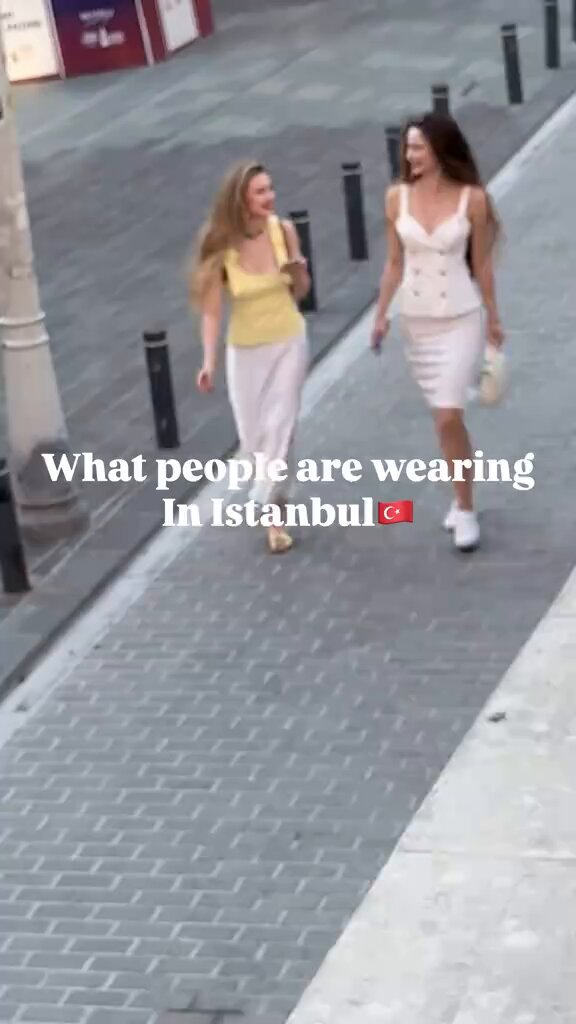 İstanbullu gençlerin giyim tarzları paylaşıldı: