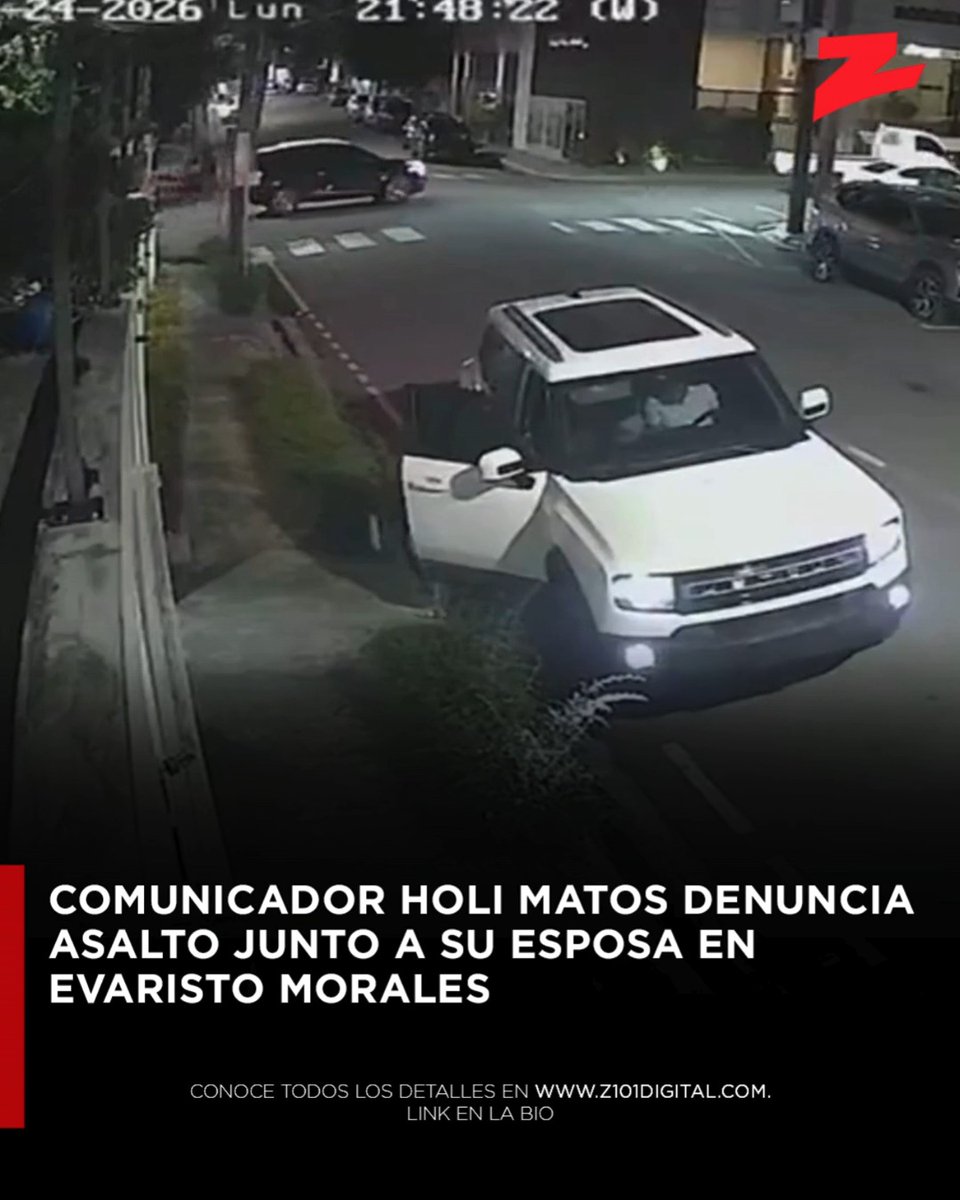 El comunicador Francisco -Holi- Matos, miemnbro del staff de comentaristas de El Gobierno de la Mañana, de la Z101, denunció este martes que él y su esposa fueron víctimas de un supuesto delincuente motorizado durante la noche del lunes en el sector Evaristo Morales, en el Distrito Nacional. Matos relató que el hecho ocurrió alrededor de las 9:47 de la noche, cuando el individuo habría interceptado a su esposa y le arrebató la cartera. Según explicó, al percatarse de lo ocurrido enfrentaron al hombre y lograron impedirle momentáneamente que escapara del lugar. Sin embargo, aseguró que el individuo respondió sacando un cuchillo y posteriormente emprendió la huida. “Esta noche, a las 9:47 p. m., fuimos atacados por un delincuente motorizado en Evaristo Morales. Enfrentamos al delincuente cuando le arrebató la cartera a mi señora, impidiéndole huir. En respuesta, sacó un cuchillo y luego emprendió la huida”, denunció Matos. Amplía la información en: #ZDigital #Z101 #Noticias #News #Nacional #FranciscoHoliMatos #Z101 #ElGobiernoDeLaManana #EvaristoMorales #DistritoNacional #SeguridadCiudadana #DelincuenciaRD #InseguridadRD #Robo