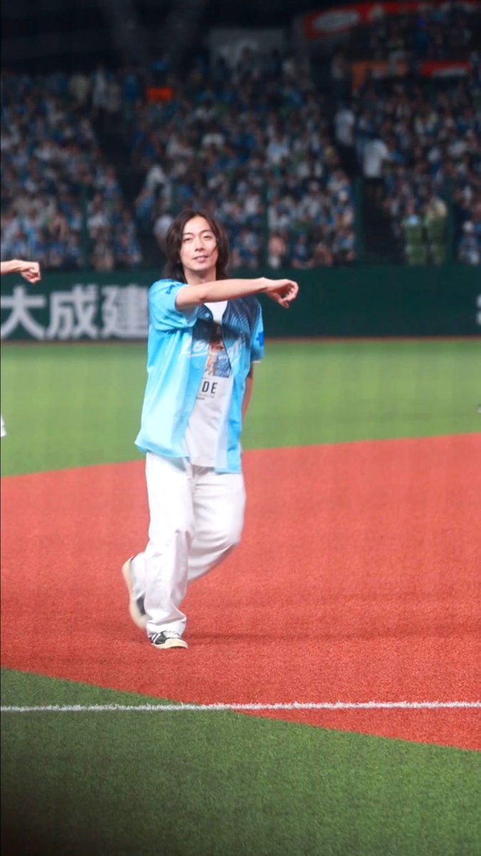 吠えろライオンズ完璧でした👏 次はレオとアクロバットの共演で。 #河合郁人