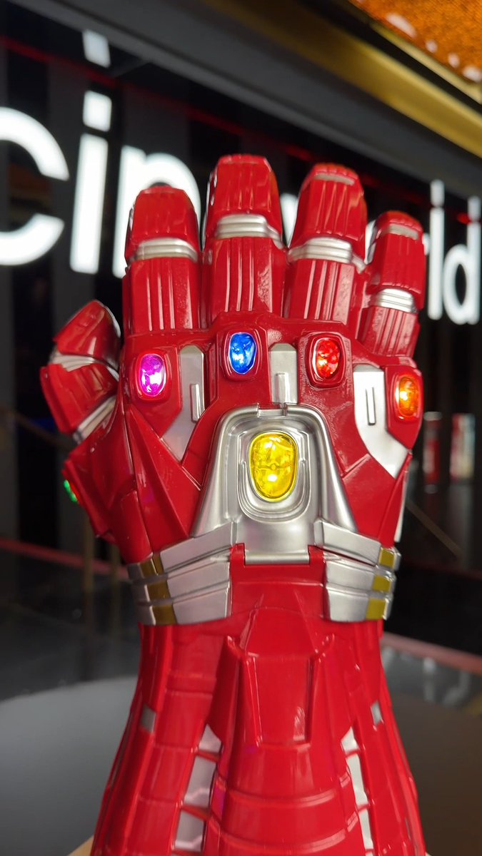 Avengers assemble...again! 👊 Tickets for #Avengers Endgame: Encore are NOW ON SALE in INFINITY VISION &amp; IMAX. See it at Cineworld from Sept 25 🎟️ Here's a FIRST LOOK at our merch ⬇️