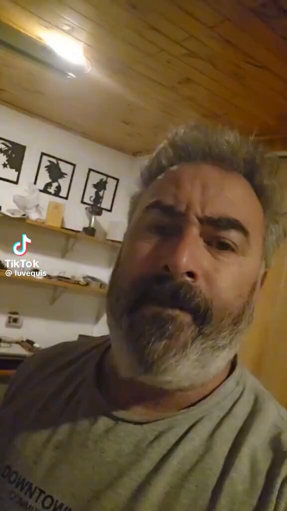 Escucha como este DELINCUENTE, CUENTA COMO MATA A UNA MUJER POLICÍA.. ESTO ES LO QUE DEFIENDEN LOS KIRCHNERISTA ☠️✌️. POR ESO MAS QUE NUNCA EN 2027 ES CON Javier Milei
