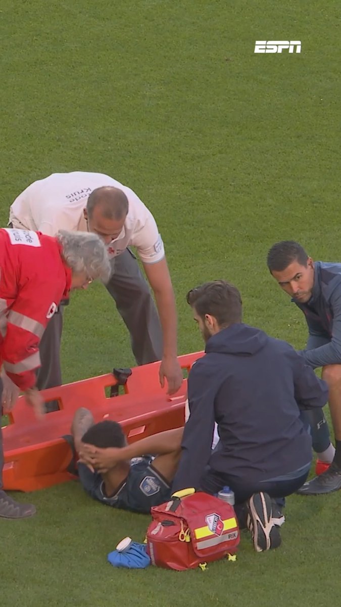 FC Utrecht moet nieuweling Kevin Paredes maanden missen door enkelblessure 😓 🔗