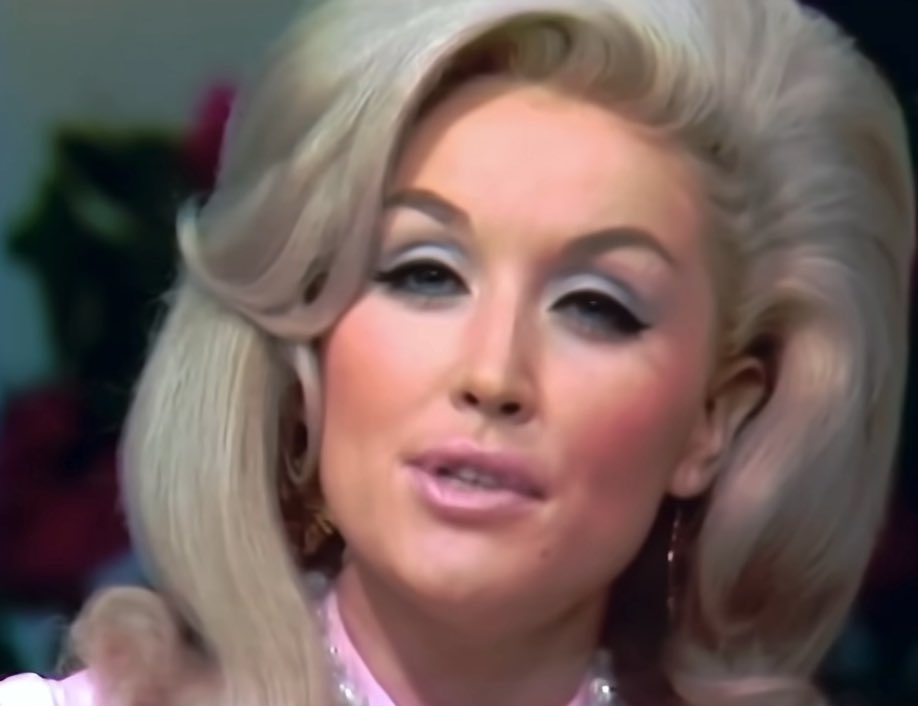 Dolly Parton – Coat of Many Colors A tender reminder that the richest coats are stitched not with fabric, but with a mother’s love. Dolly passed away at 80 today rest in Gods love thank you for all you did for country music. 🙏🏻