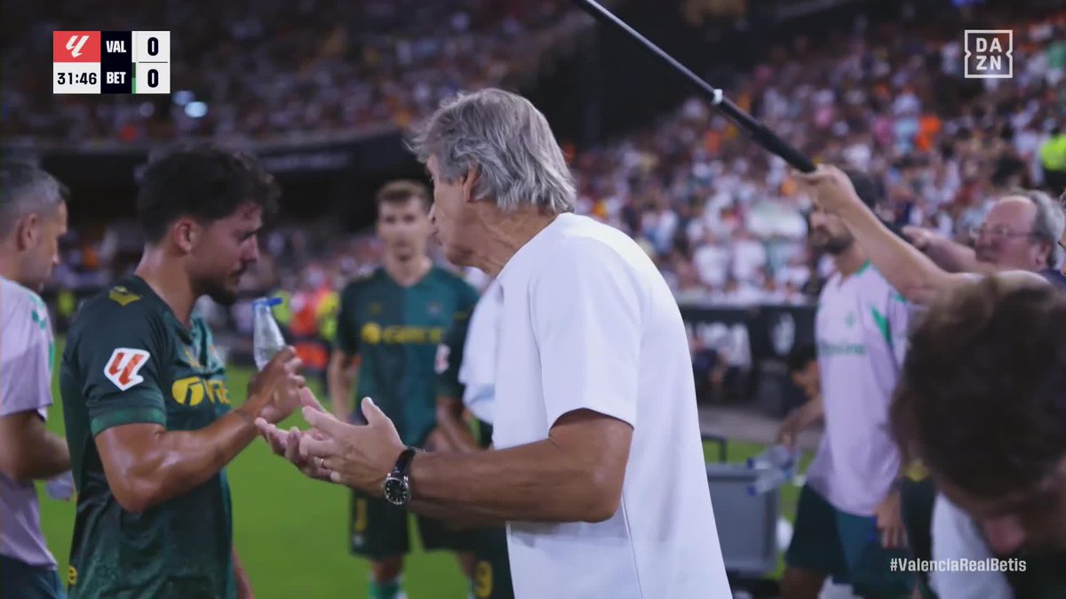 Escuchar al ingeniero, desde dentro, MOLA MUCHO 🙌 Manuel Pellegrini pide más fútbol a sus muchachos #LALIGAenDAZN ⚽