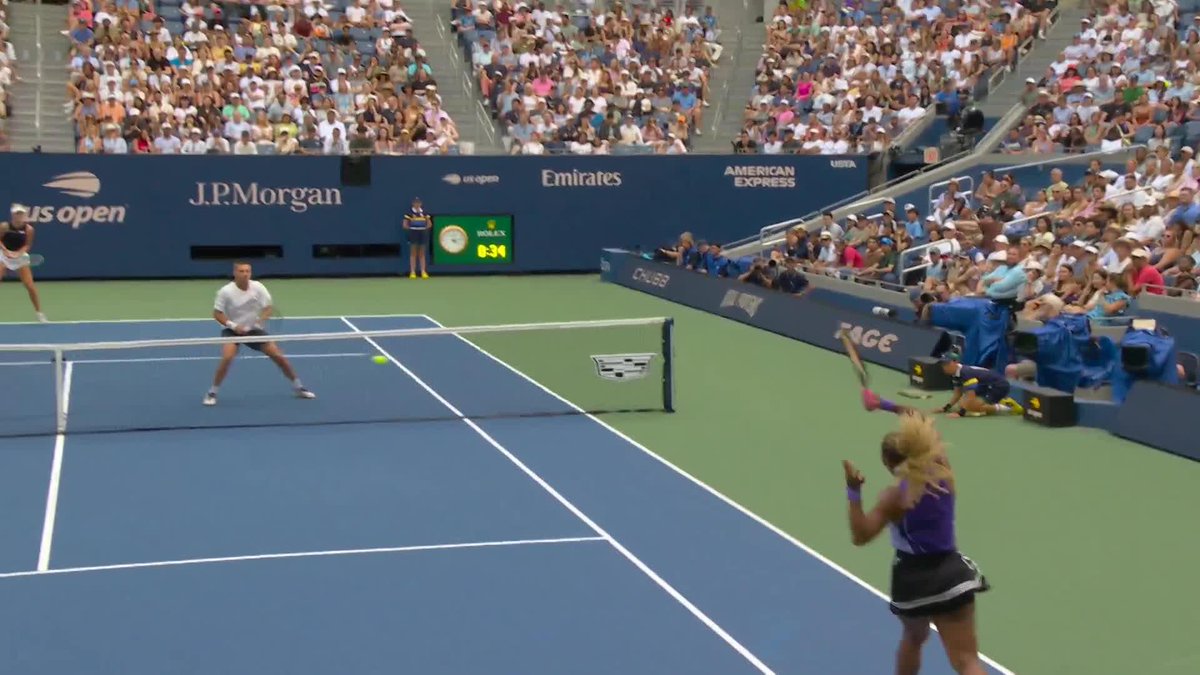 Serena Williams extended grunt return winner‼️