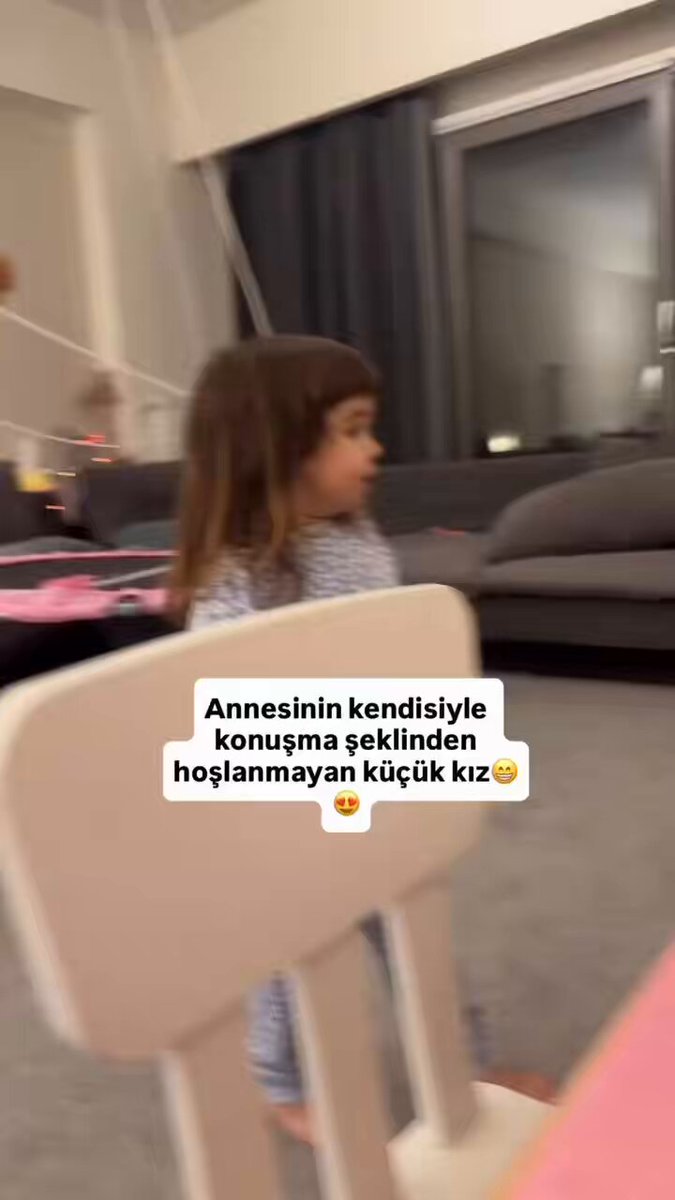 annesinin kendisiyle konuşma tarzından hoşlanmayan küçük kız