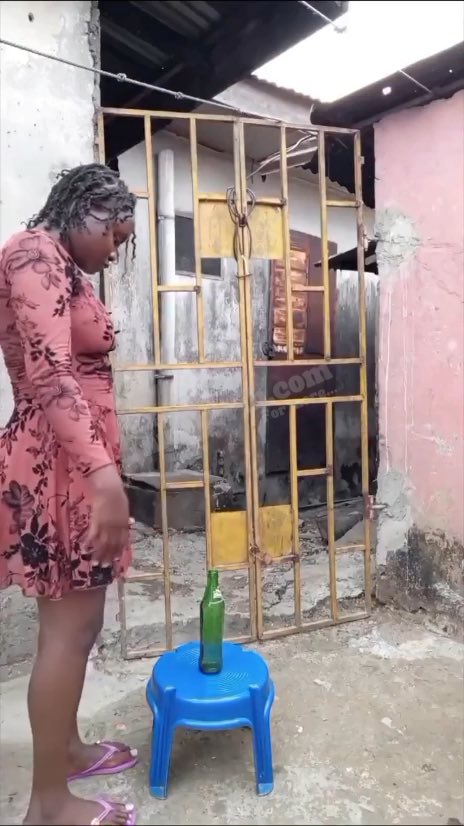 Omg 😳 this whole bottle entered inside her 😳😳😳 i am still shocked 😳 #viral #fyp #trend #viralvídeo