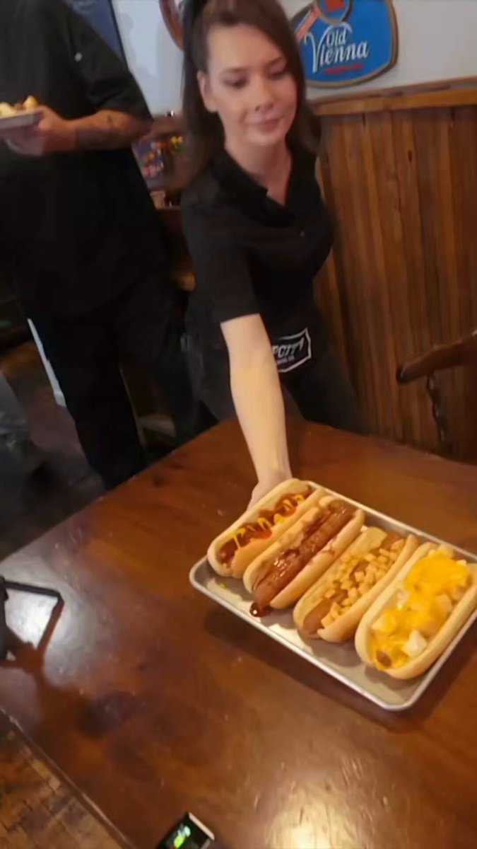 13 large hotdogs with a ton of fries. If there was any of these I had a shot at, this was it.