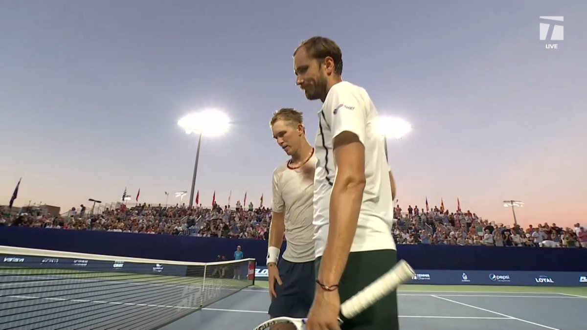 Martin Damm upsets the No. 1 seed, taking out Daniil Medvedev 7-5, 6-3 in Winston-Salem 😱 What a result 😮‍💨 #WSOpen