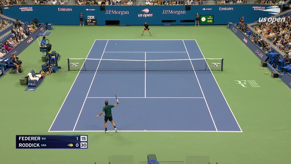 The first big Federer backhand of the night is 🔥