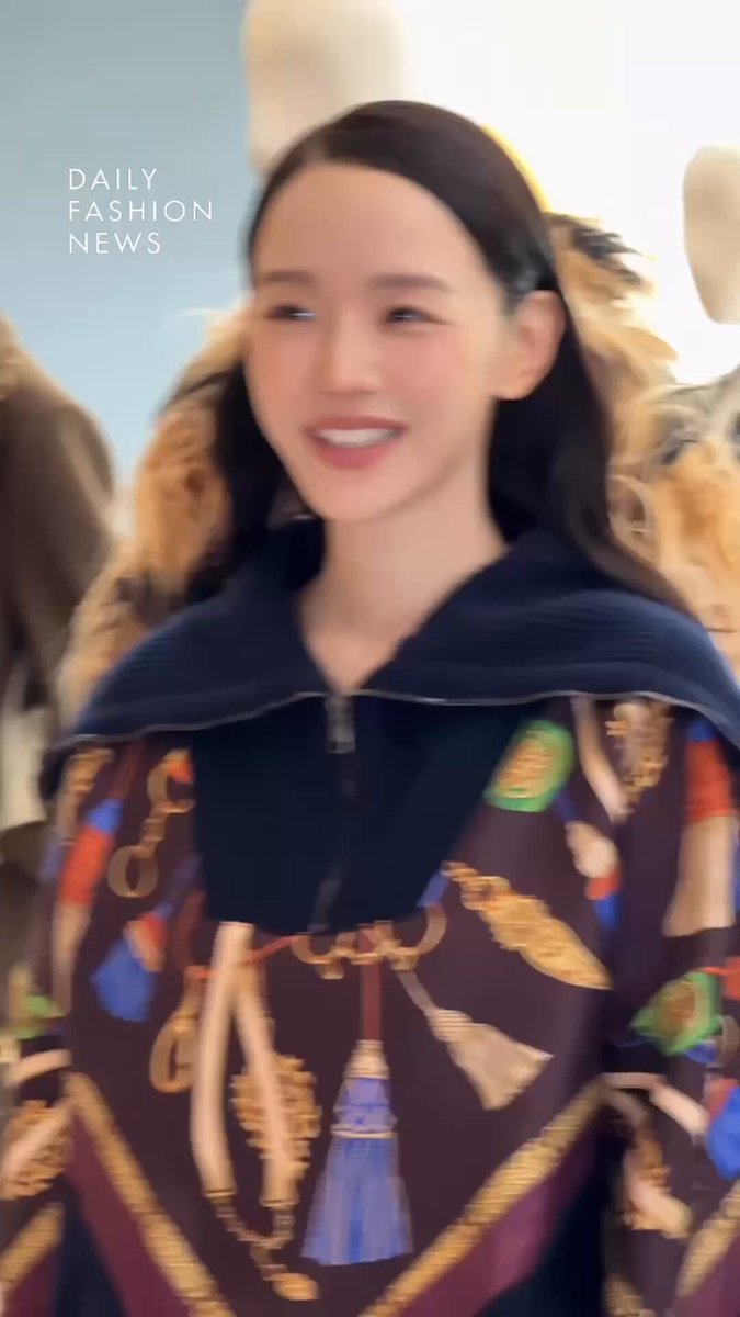 ㅁㅊ뭐야? 신혜선 에트로 행사 갔어?