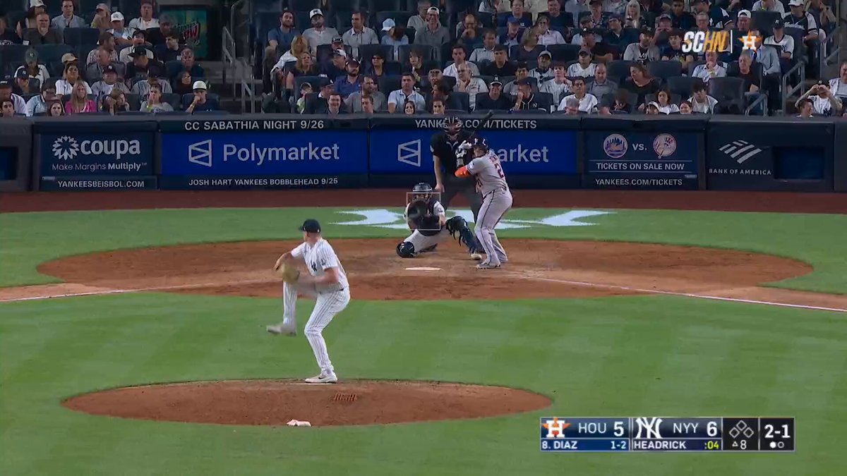 Yainer Diaz's second homer tonight evens the score 🚀