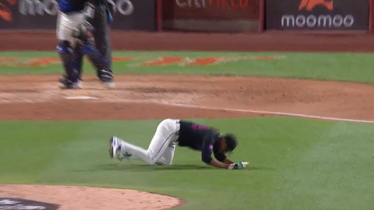 Jefry Yan's reaction to Francisco Lindor's catch is a MUST-WATCH 🔥