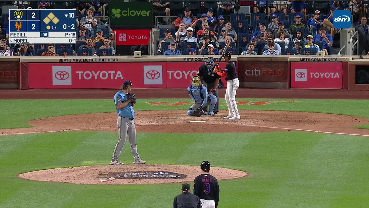 Brewers can’t make the throw to home and the Mets walk it off!