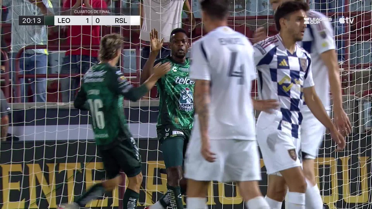 ¡Llegando bien y a tiempo! 🔥👏 Diber Cambindo cierra la pinza y pone en ventaja al Club León. 🦁 #LMXLC2026 | #LEO | #CF Ve la Leagues Cup 2026 en vivo en Apple TV
