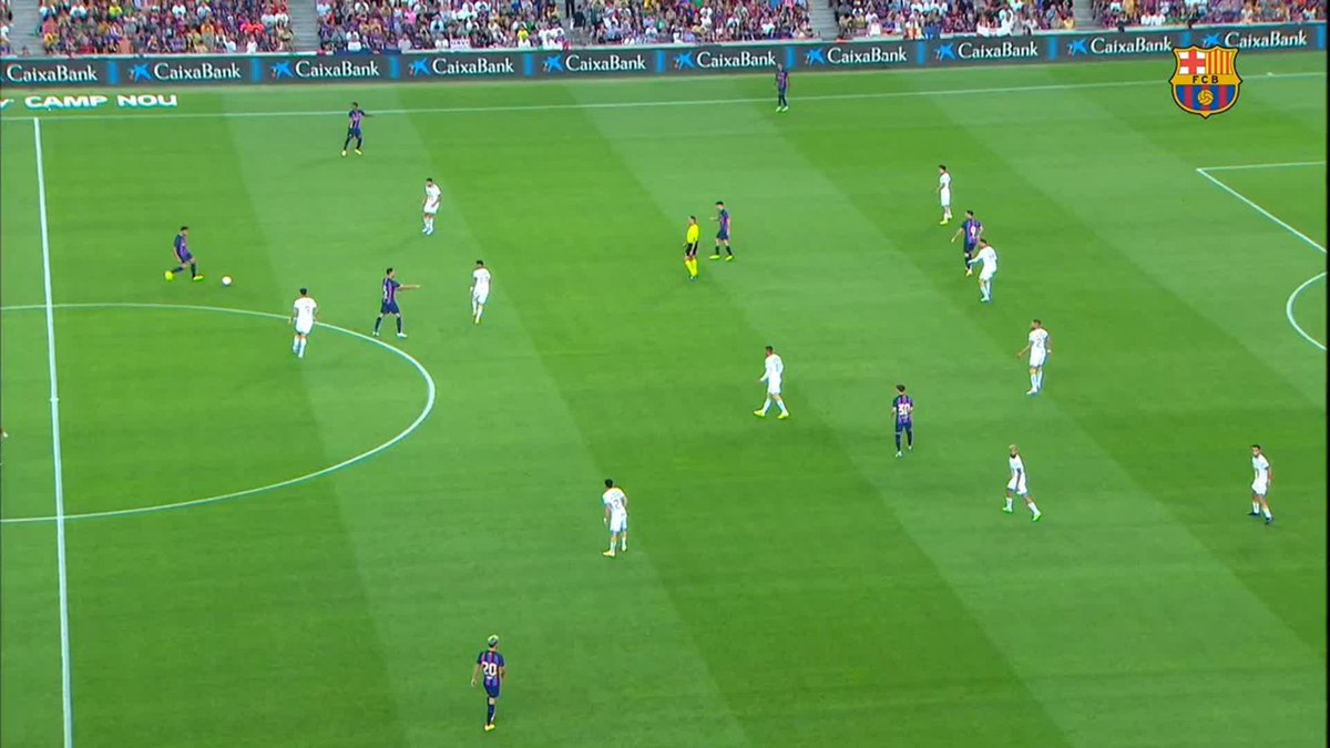 Ah pero Lewandowski vs Pumas: