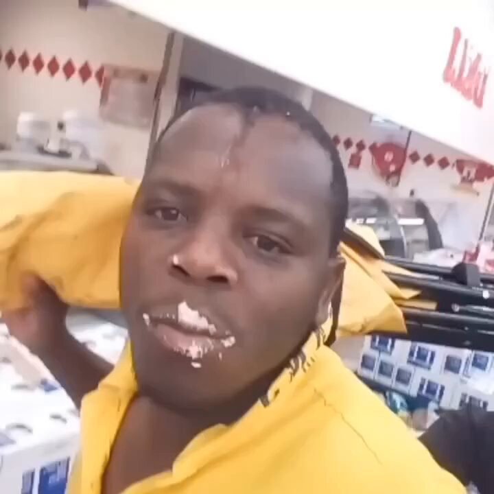 2020 was one hell of a year. Do you remember this guy? 😂Where is he now?