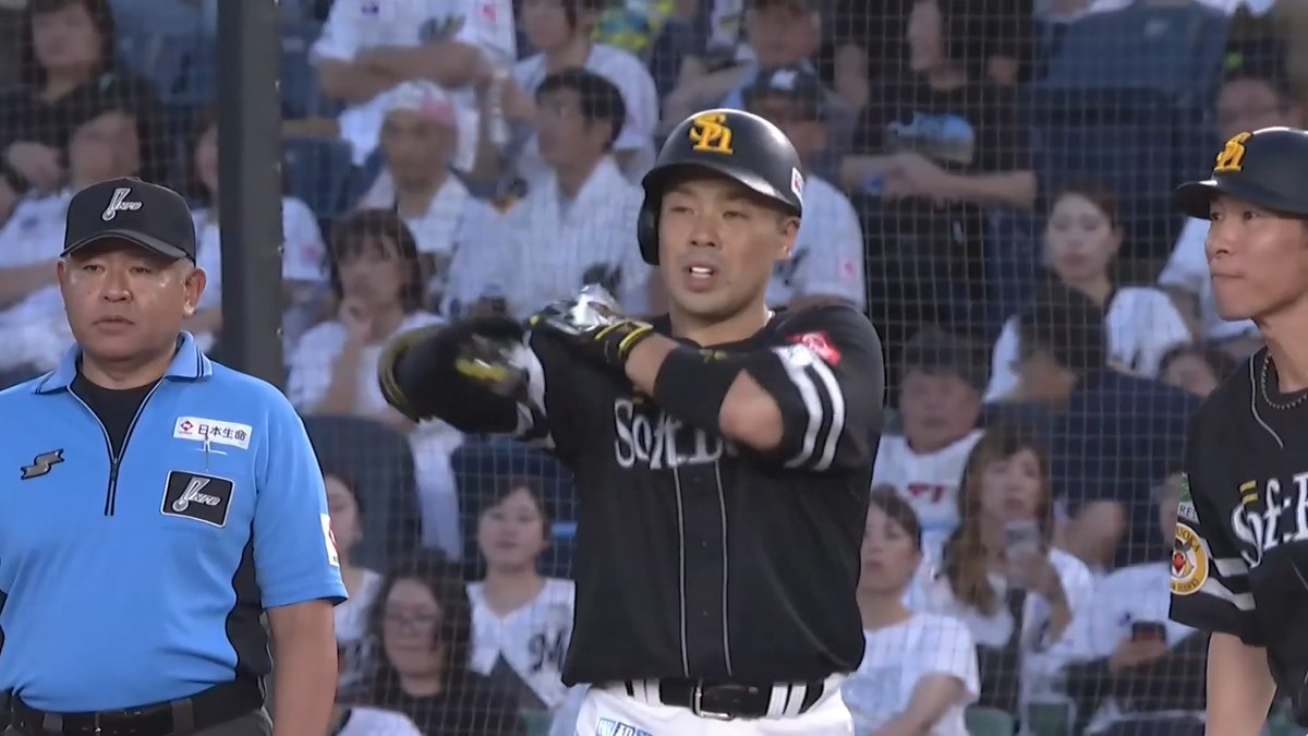 今日も初回からホークス打線が襲い掛かる！🔥🔥 福岡ソフトバンク 近藤健介 選手 のタイムリーヒットで先制に成功！🙌 柳田悠岐 選手の2点タイムリー2ベースヒット！✨ 牧原大成 選手のタイムリーヒットなどでこの回一挙5得点を挙げる！💪