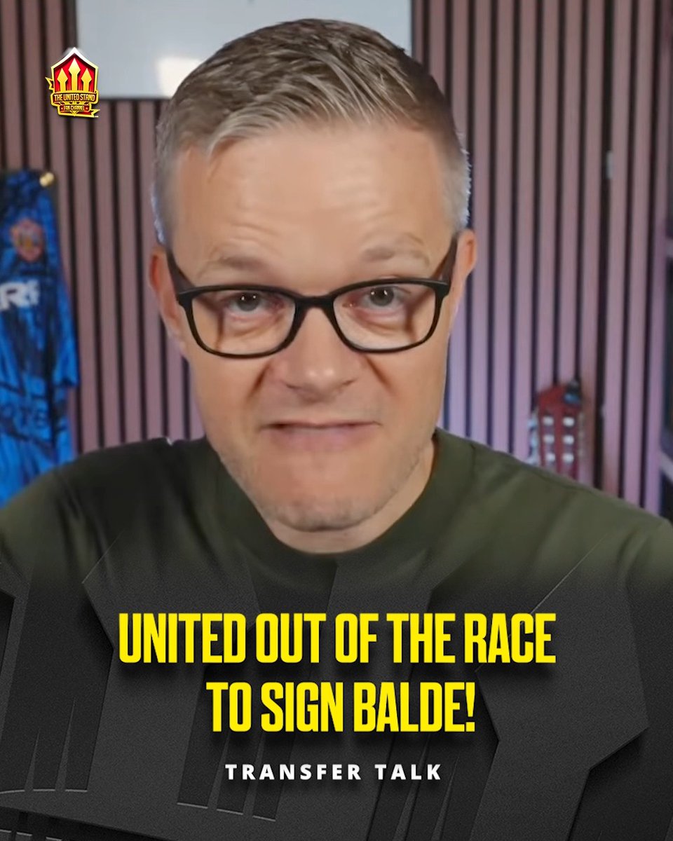 “We should be sponsored by Elastoplast at this point—it’s just another plaster over the wound every time!” 🩹 What will #MUFC do at left-back? 1. Sign a first-choice starter 2. Sign a young understudy 3. Sign nobody 😬