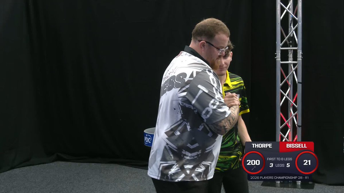 BISSELL SAFELY THROUGH! Tom Bissell puts in a very assured display to dispatch Tyler Thorpe and move through to round two at the Mattioli Arena! 📺 #PC28