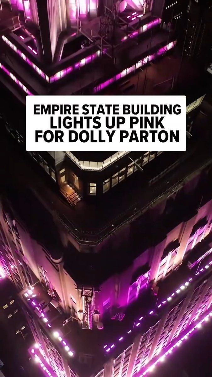 New York City is honoring Dolly Parton in a big way. The Empire State Building lit up in pink at exactly 9:25pm as a tribute to the beloved icon and her unforgettable legacy. 💖✨ 🎥: instagram/ empirestatebldg