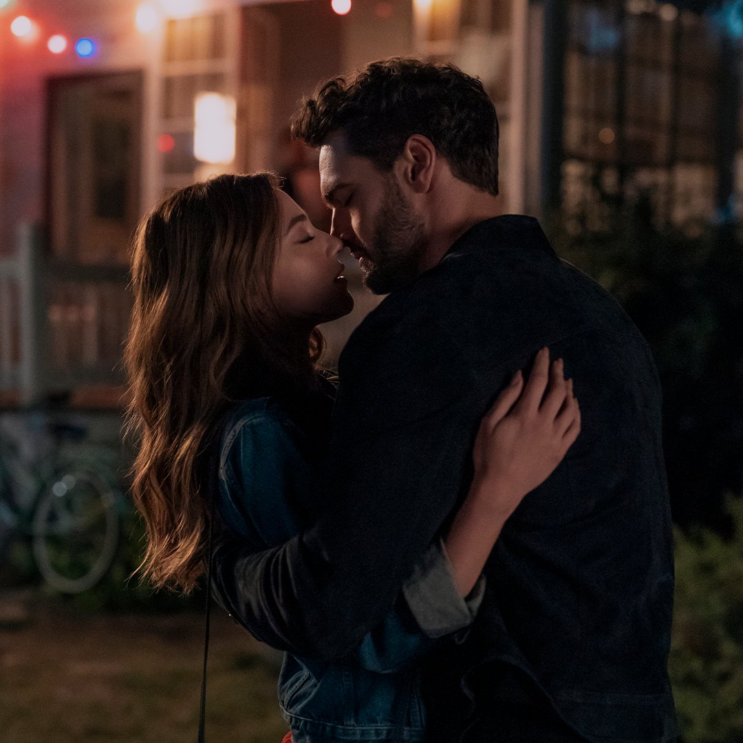Fake dating. Real chemistry. The Love Hypothesis premieres September 23.